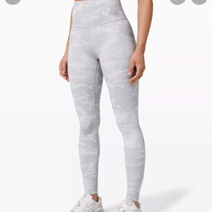 Lululemon Wunder Under leggings